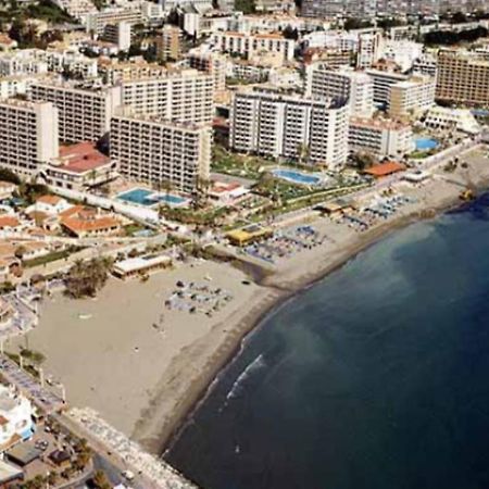 Lovely Apartment In Torremolinos Views Of The Sea, Pool, Terrace, Sofa Bed And Fully Equipped Kitchen المظهر الخارجي الصورة