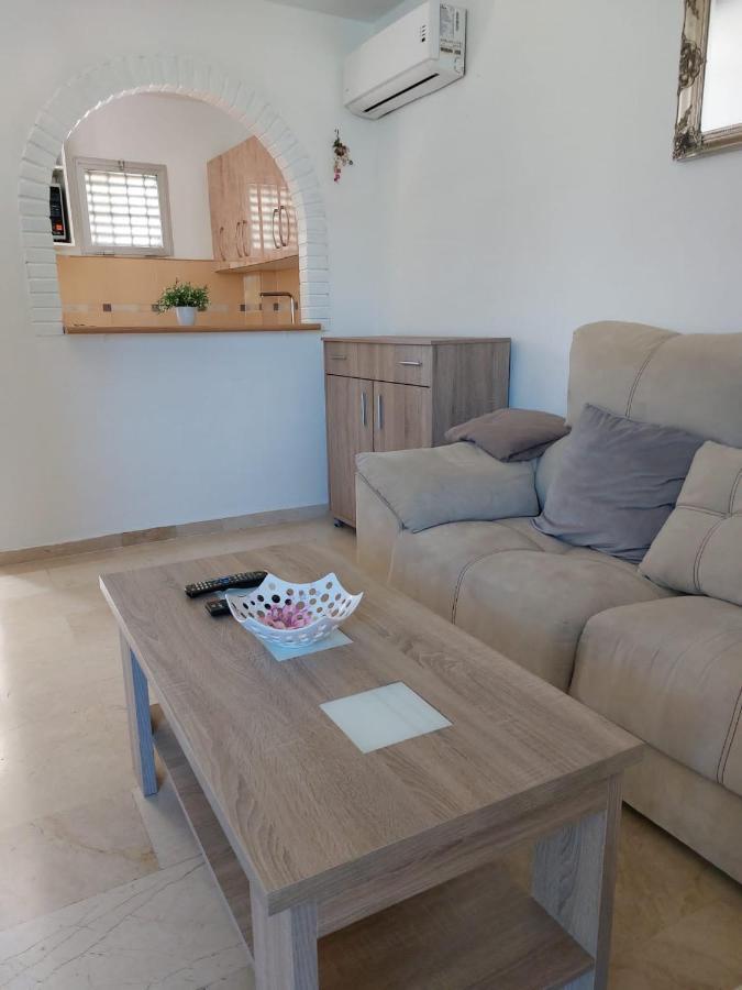 Lovely Apartment In Torremolinos Views Of The Sea, Pool, Terrace, Sofa Bed And Fully Equipped Kitchen المظهر الخارجي الصورة